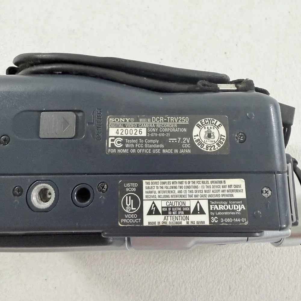 Sony Digital Handycam DCR-TRV250 Nightshot FOR PARTS/REPAIR Read Description